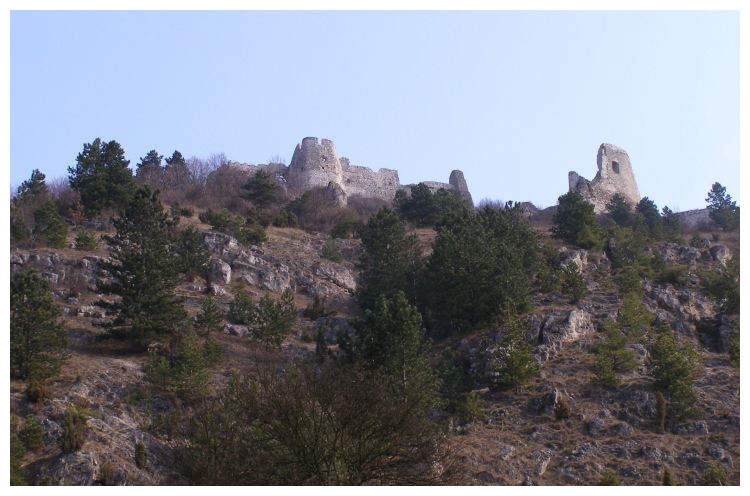 cachtice01.jpg