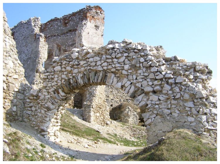 cachtice04.jpg